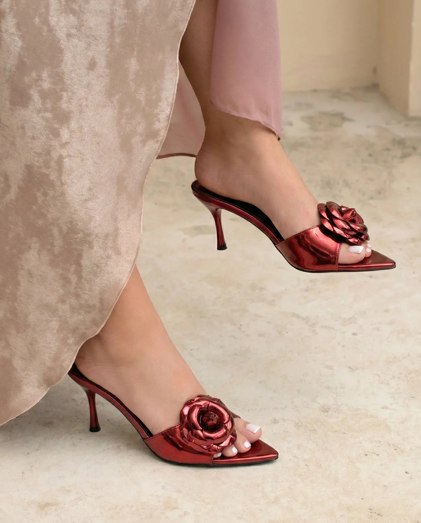 Glamour in Full Bloom imported sliiper For Womens
